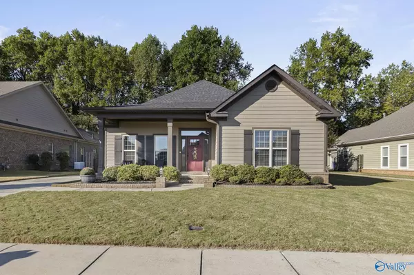 6426 Dunnavant Place NW, Huntsville, AL 35806