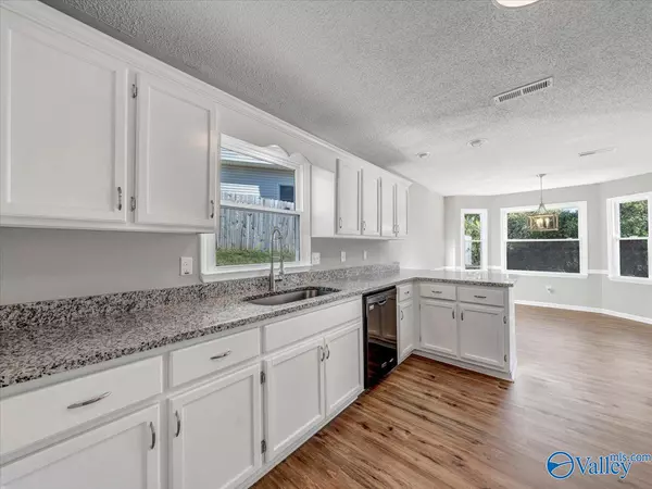 Huntsville, AL 35803,534 Farmingdale Road SE