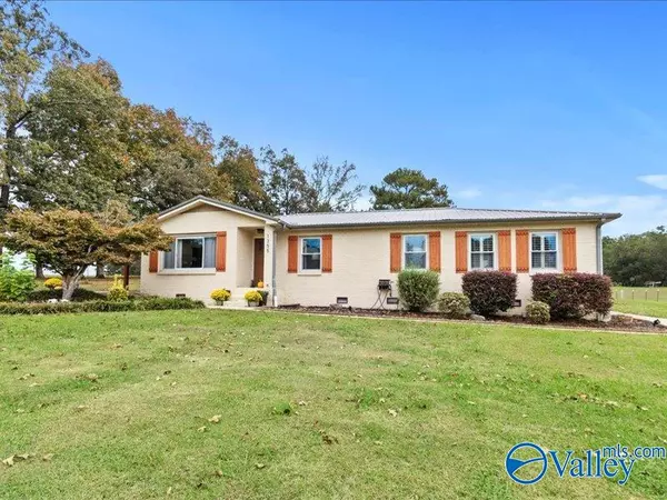 1355 County Road 72, Danville, AL 35619