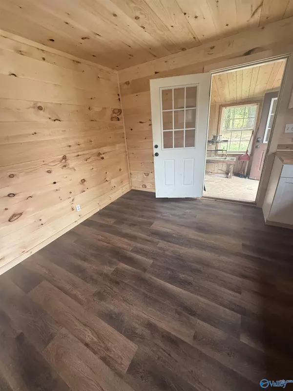 Henagar, AL 35978,15871 Alabama Highway 75