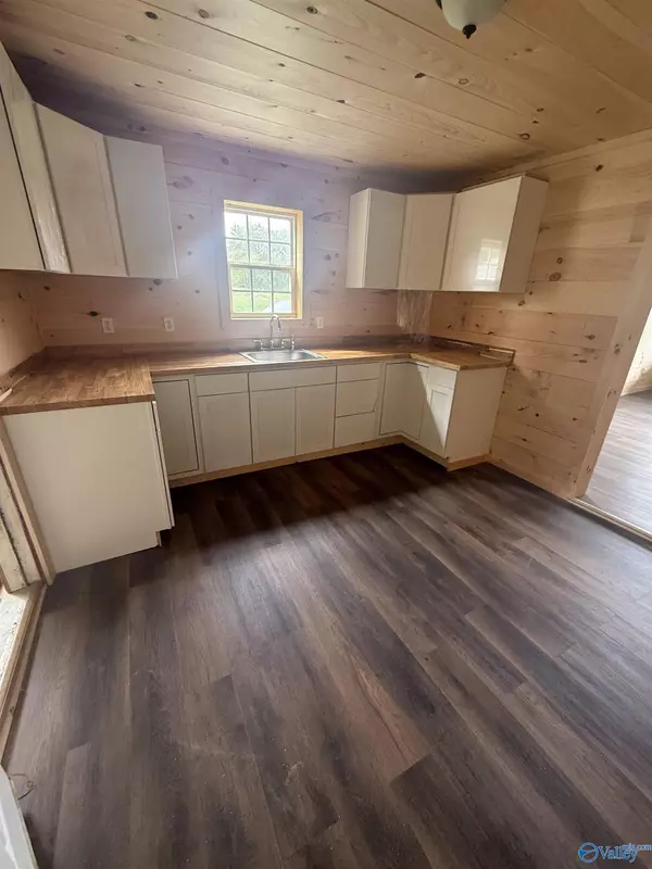 Henagar, AL 35978,15871 Alabama Highway 75