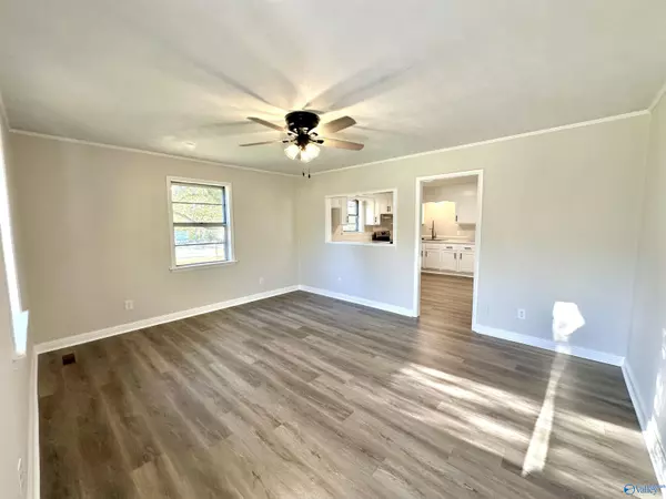 Lester, AL 35647,29342 Easter Ferry Road