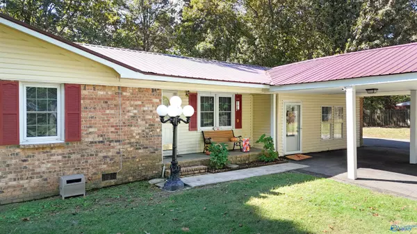 Hamilton, AL 35570,140 Sahara Circle