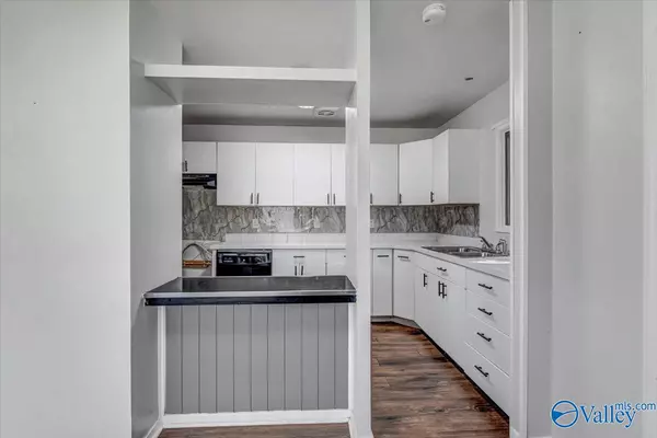 Huntsville, AL 35811,1702 Wakefield Drive NE