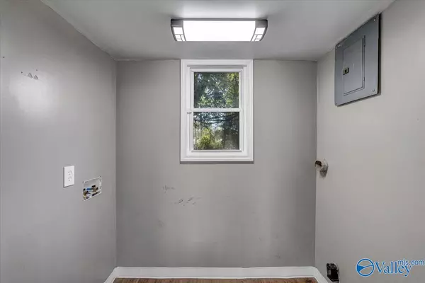 Huntsville, AL 35811,1702 Wakefield Drive NE