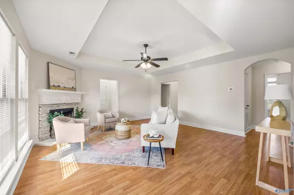 Owens Cross Roads, AL 35763,120 Coach Glen Drive