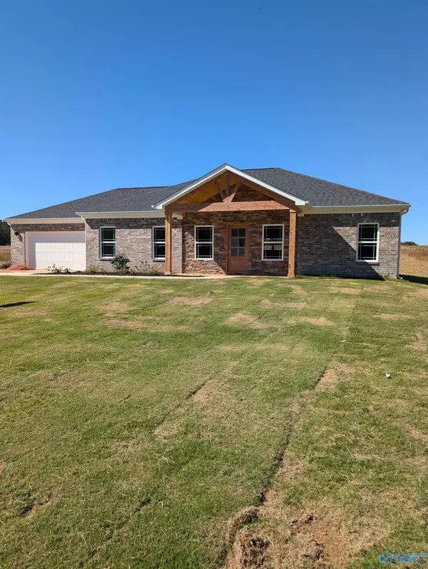 102 Treva Lane, Hazel Green, AL 35750