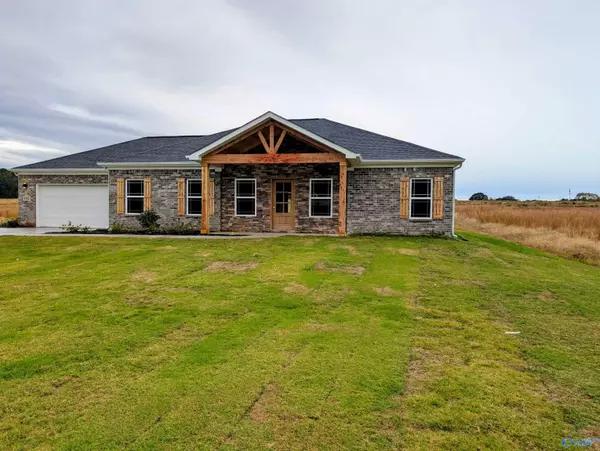 102 Treva Lane, Hazel Green, AL 35750