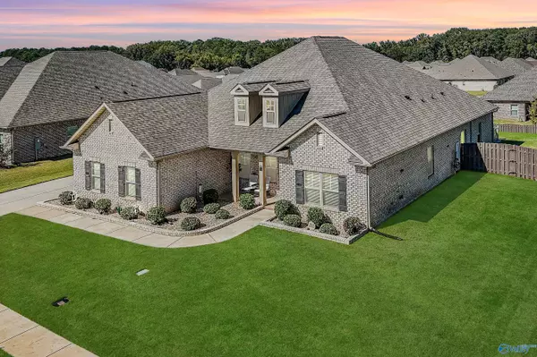 211 Maureen Drive SW, Madison, AL 35756