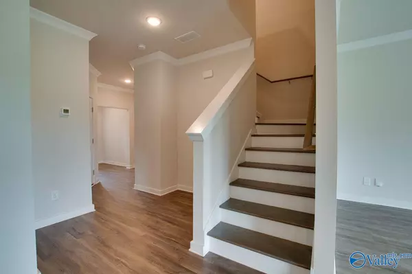 Huntsville, AL 35806,7203 Chatfield Way