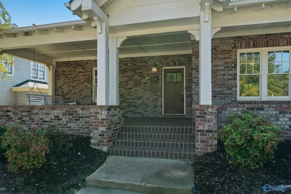 Hoover, AL 35226,2090 Greenside Way