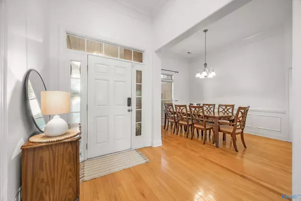 Owens Cross Roads, AL 35763,2412 Little Cove Road