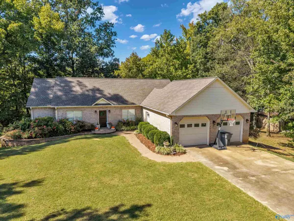 178 Reynolds Drive, Rogersville, AL 35652