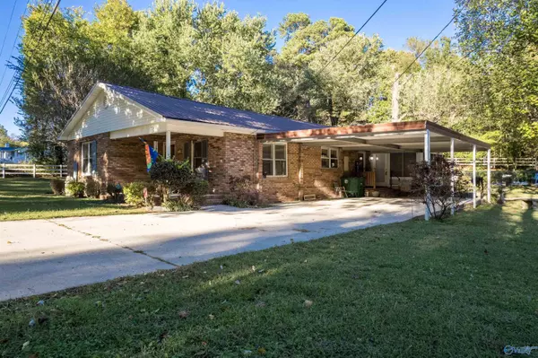 Vinemont, AL 35179,1412 County Road 1193