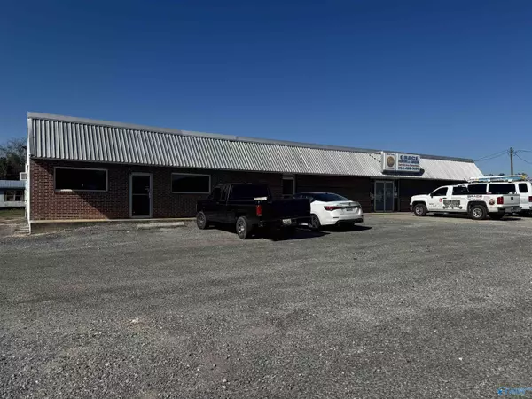 Cedar Bluff, AL 35959,8123 Hwy 9 N