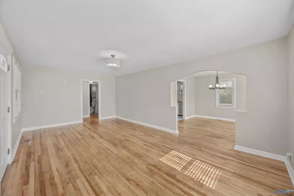 Huntsville, AL 35805,3201 Bradley Street SW