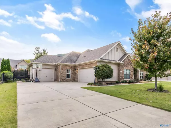 Gurley, AL 35748,8 Sotheby Place