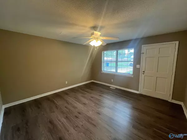 Hartselle, AL 35640,726 Larkwood Circle