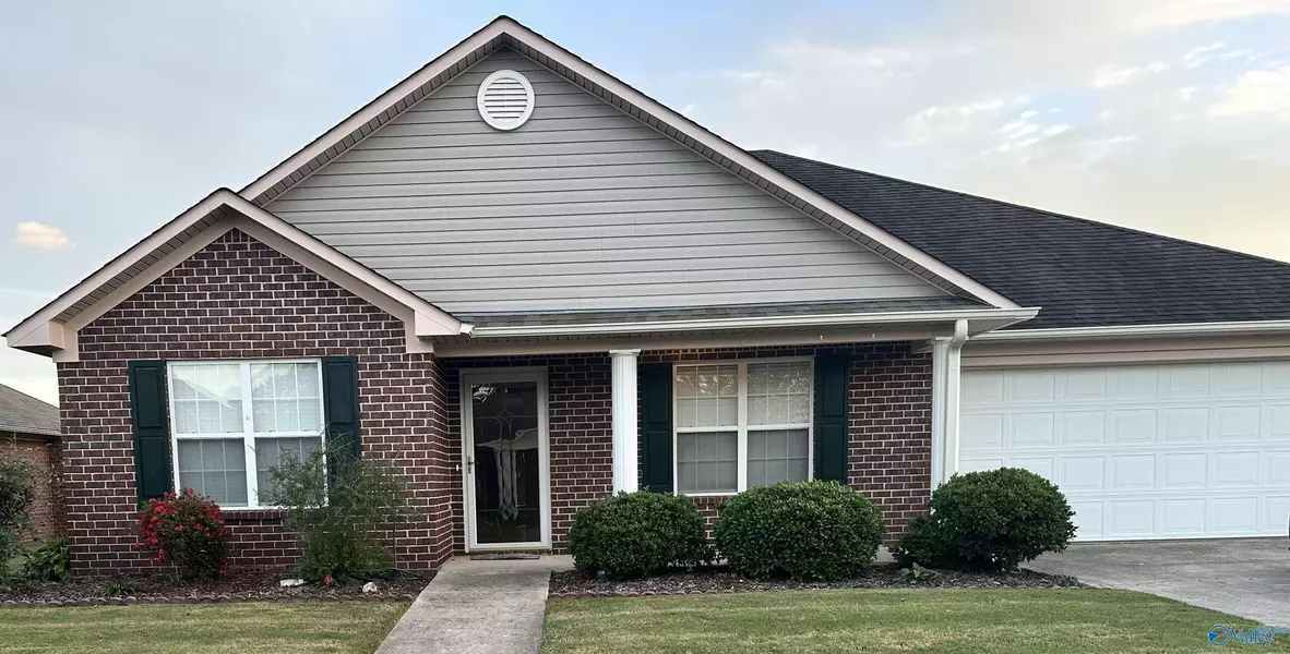 5002 Blakemore Drive, Owens Cross Roads, AL 35763