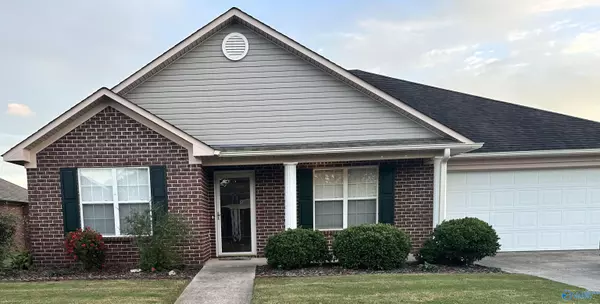 5002 Blakemore Drive, Owens Cross Roads, AL 35763