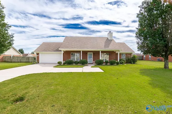 722 Elkwood Section Road, Hazel Green, AL 35750