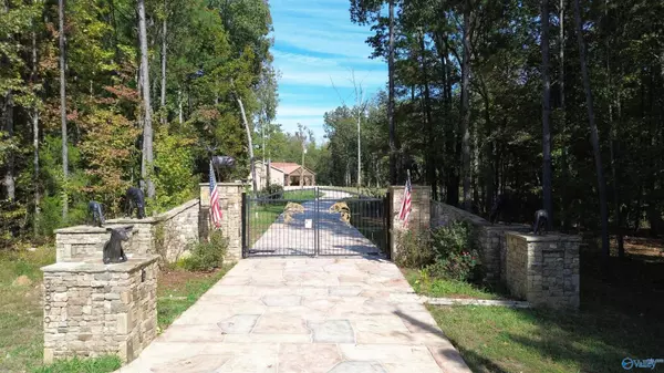 Cedar Bluff, AL 35959,3899 Hidden Cove Drive