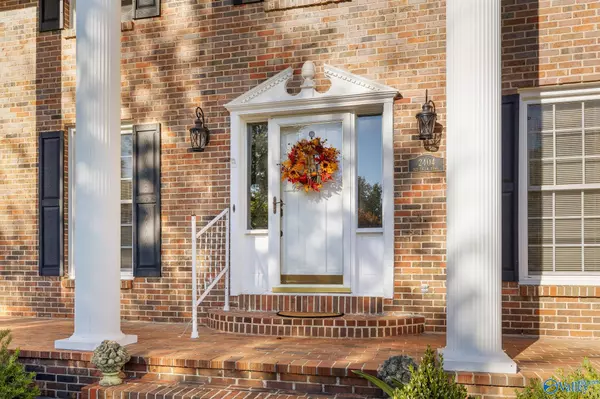 Decatur, AL 35603,2404 Old Creek Trail