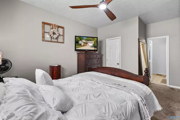 Hokes Bluff, AL 35903,2438 Barnes Drive