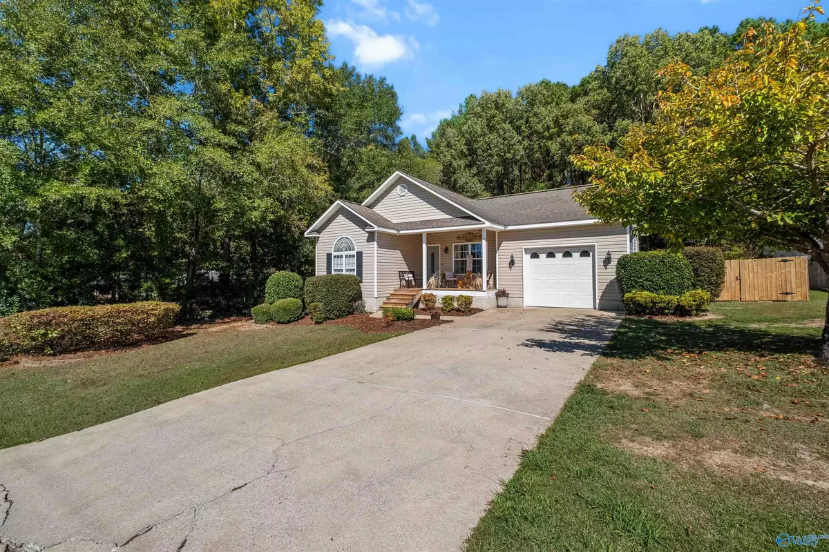 Hokes Bluff, AL 35903,2438 Barnes Drive