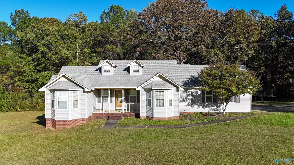 Hamilton, AL 35570,405 County Highway 51