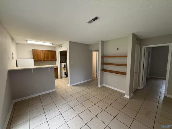 4902 Cotton Row NW #B, Huntsville, AL 35816