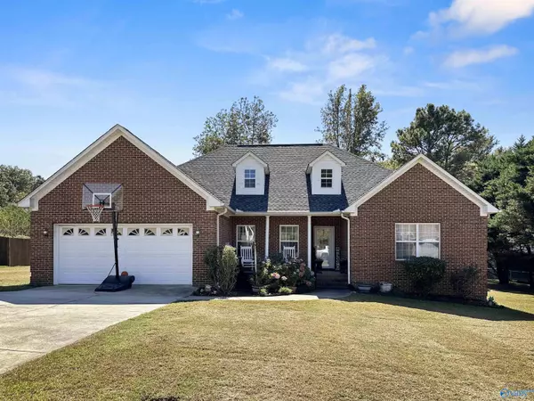 130 Stoney Mountain Drive, Guntersville, AL 35796