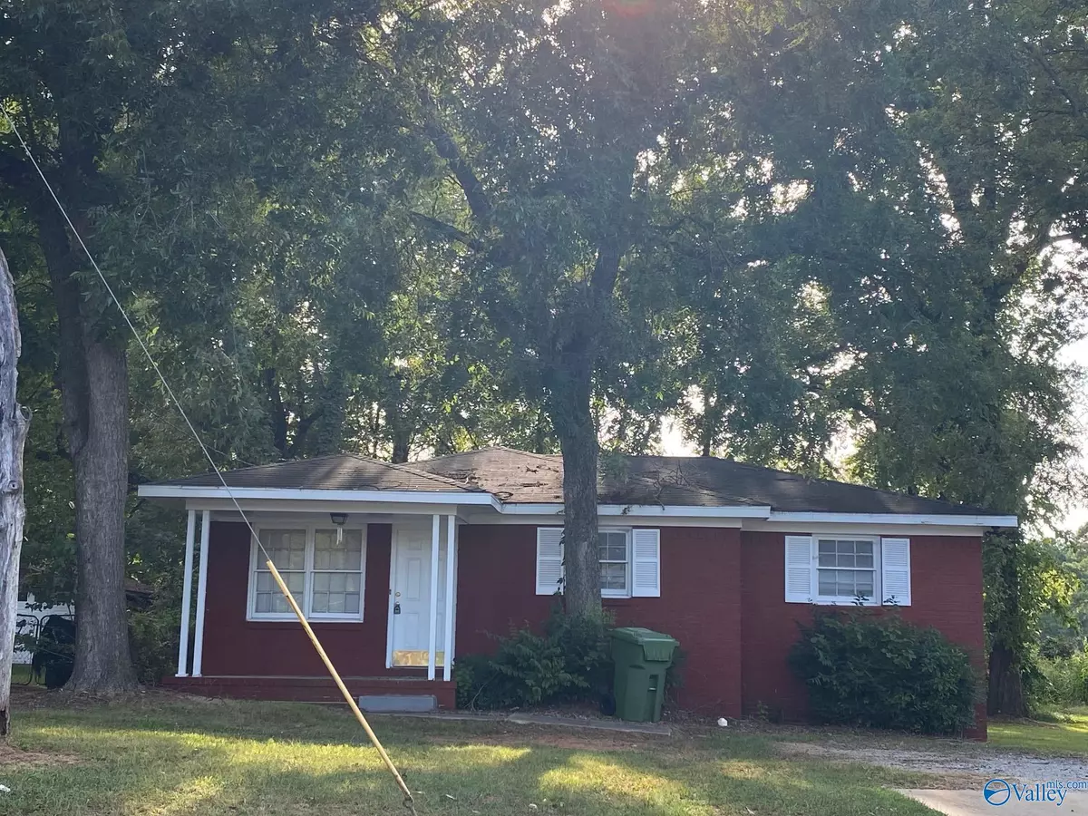 Huntsville, AL 35816,1813 Pulaski Pike