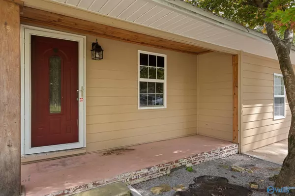 Hillsboro, AL 35643,266 County Road 455