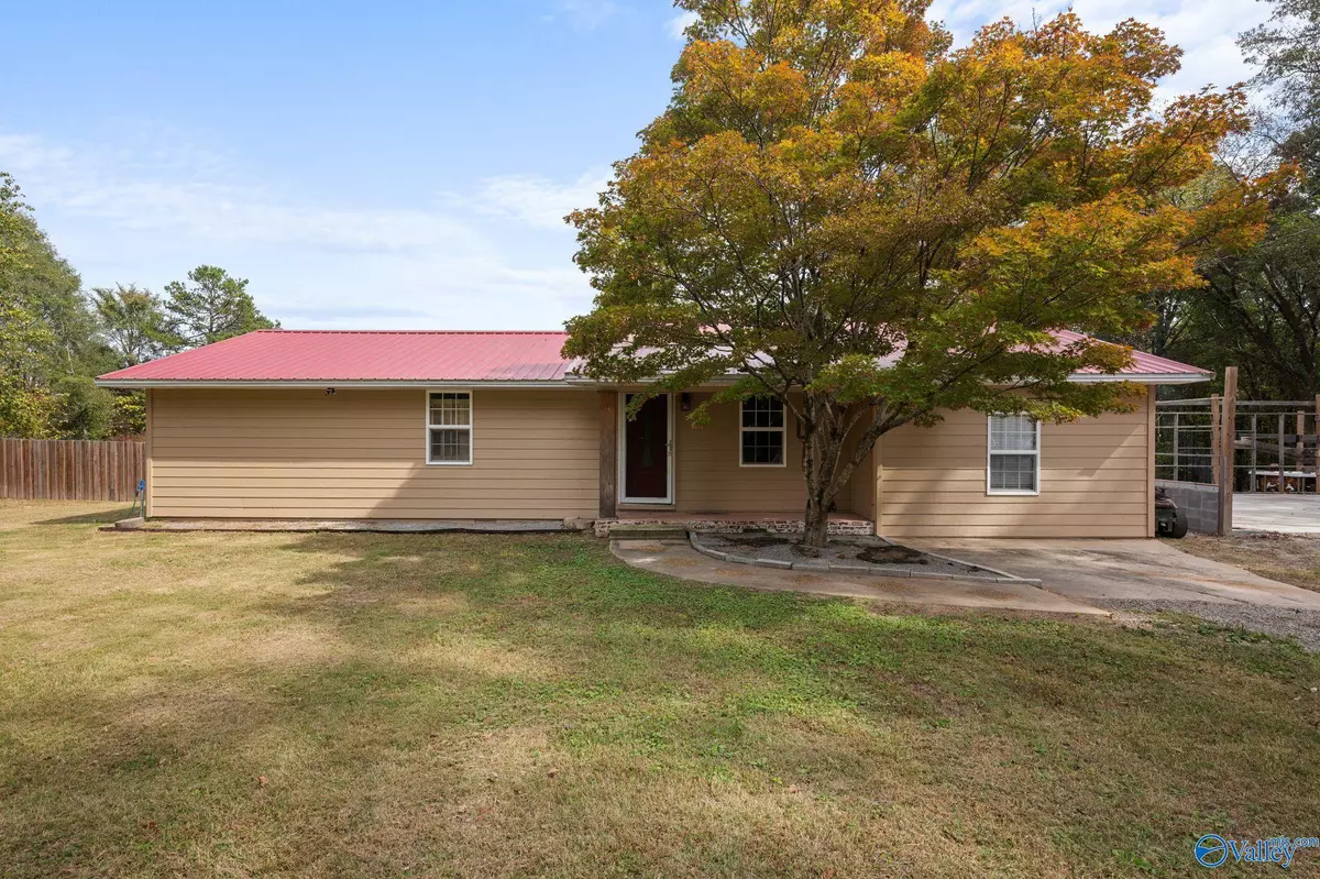 Hillsboro, AL 35643,266 County Road 455