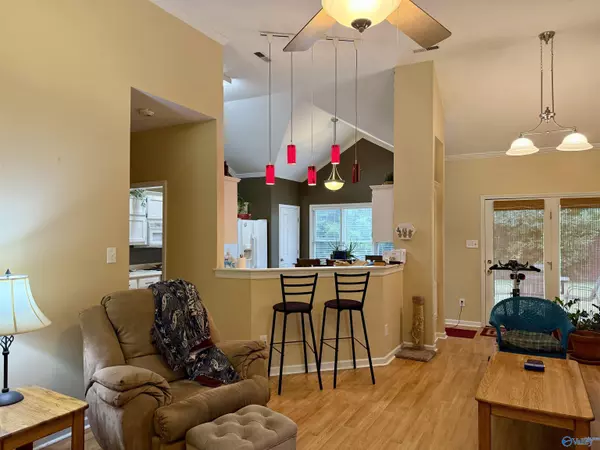 Decatur, AL 35603,3122 Navajo Drive SE