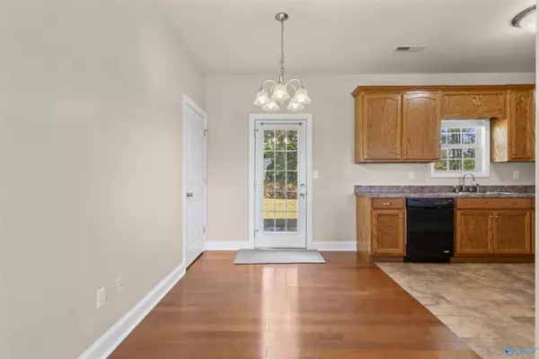 Toney, AL 35773,2431 Ready Section Road