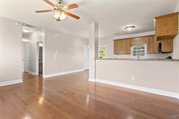 Toney, AL 35773,2431 Ready Section Road