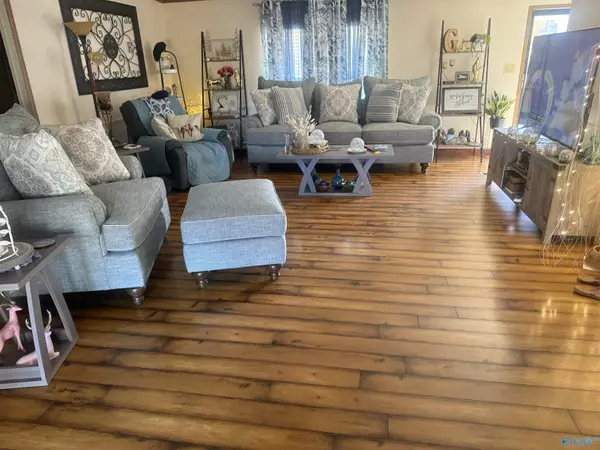 Centre, AL 35960,4615 County Road 22