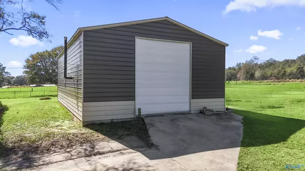 Boaz, AL 35956,2221 Mountain Drive