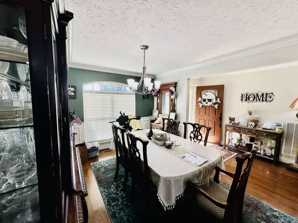 Gadsden, AL 35903,2112 Dellee Avenue