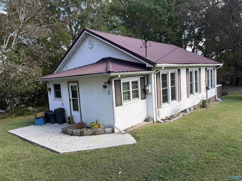 623 Chisolm Avenue, Bridgeport, AL 35740