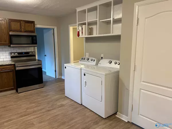 Huntsville, AL 35810,3721 NW Broadmor Road