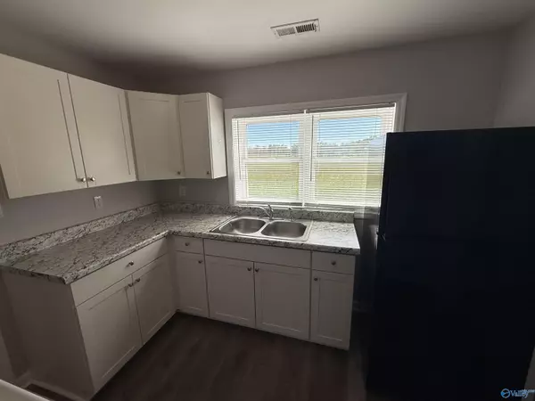 Owens Cross Roads, AL 35763,113 Rich Lane