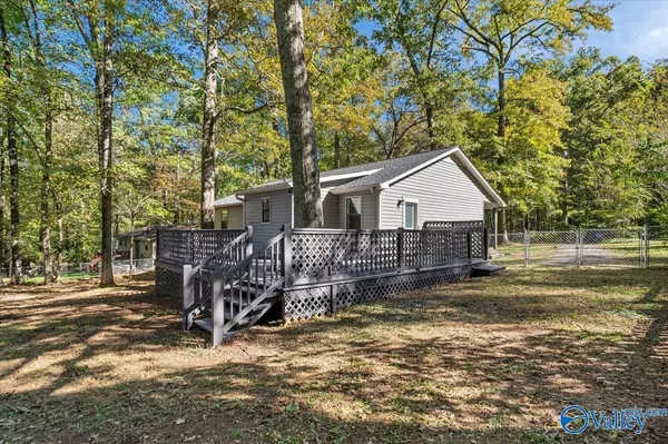 Somerville, AL 35670,391 Shagbark Trail