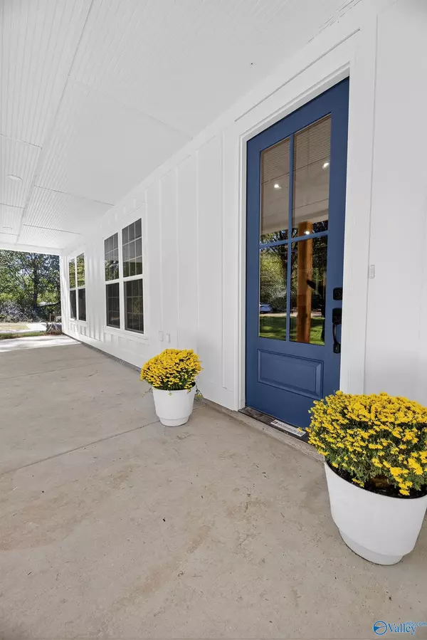 Guntersville, AL 35976,156 Robert Circle