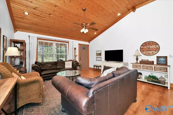 Trinity, AL 35673,7275 County Road 214