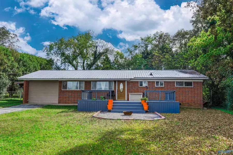 225 County Road 94, Bridgeport, AL 35740