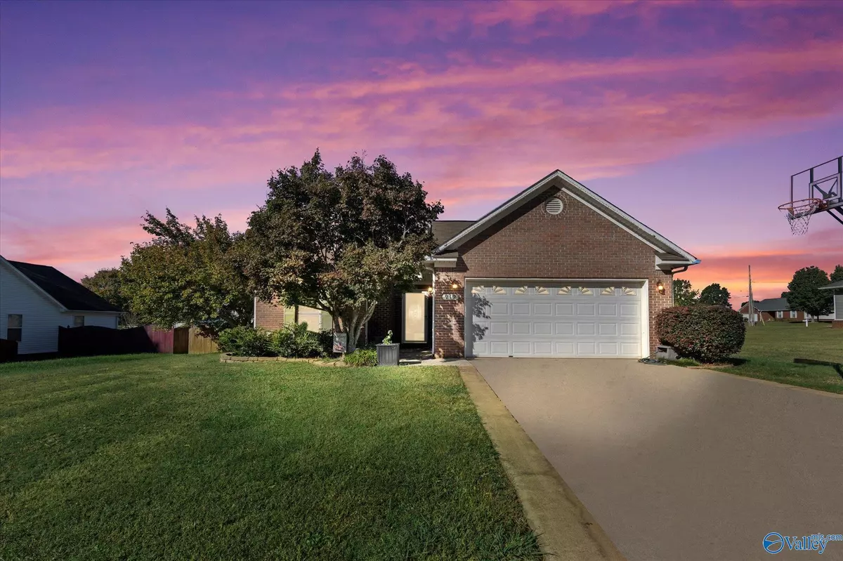 New Market, AL 35761,212 Tanner Point Drive