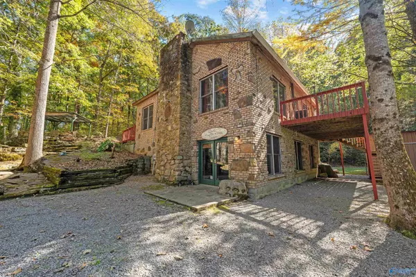 Falkville, AL 35622,136 Higdon Road